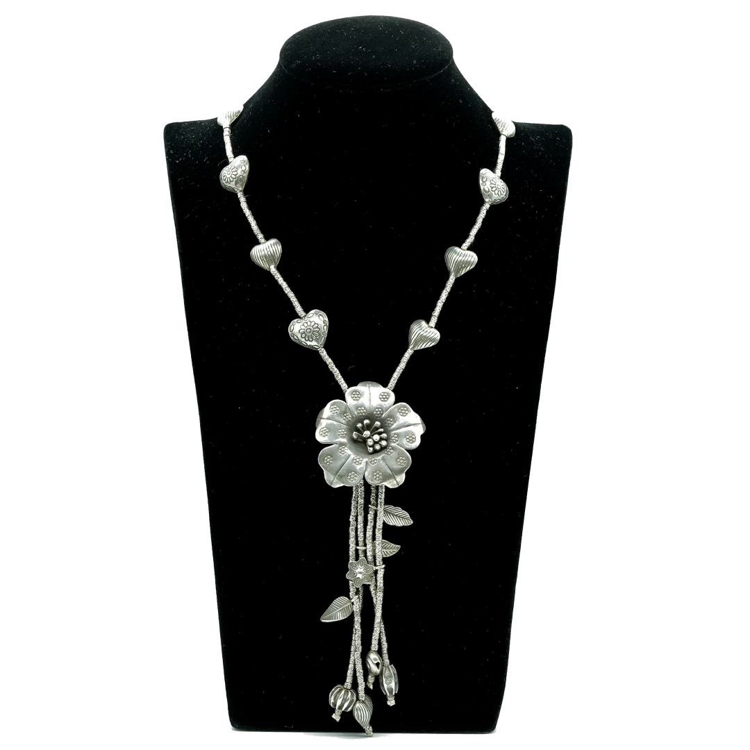 Silvera Silver Ornaments Hub